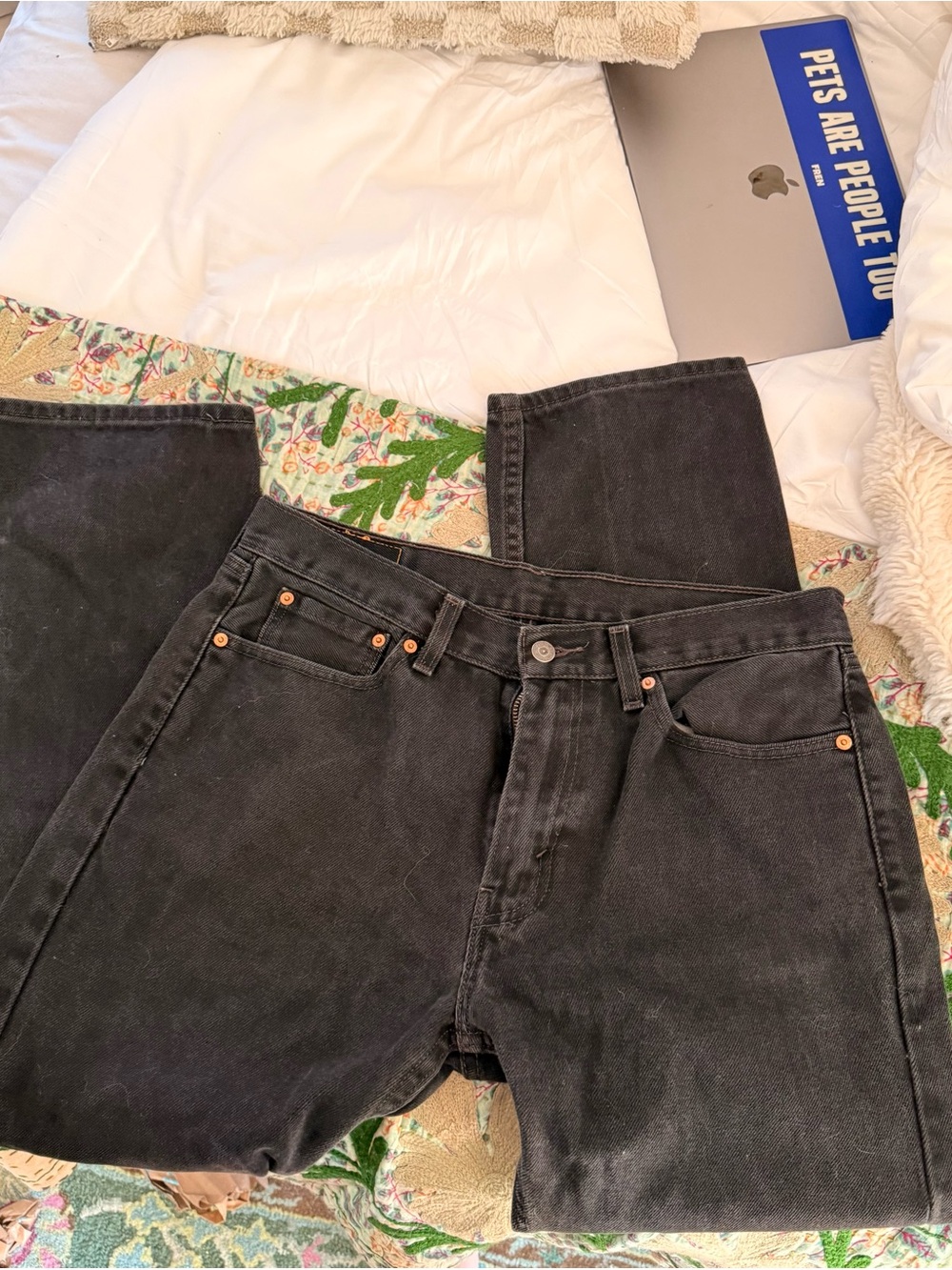 Classic Black High-Rise Levi’s Jeans